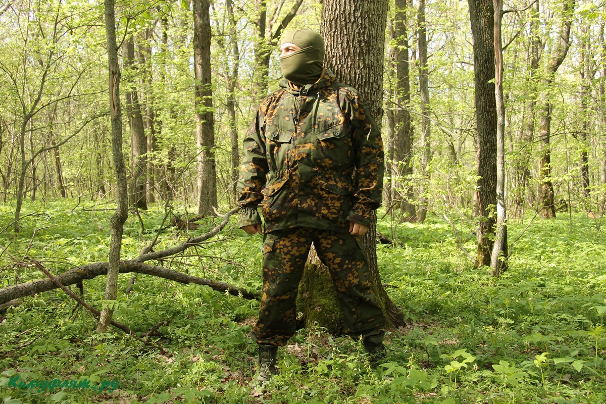 На фото автор обзора в камуфляжном костюме «Снайпер-2», в балаклаве КЕ и в ботинках Rush Oliva